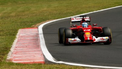 F1: Rosberg z pole position na Węgrzech