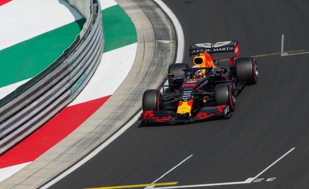 F1: Verstappen wygrywa kwalifikacje na Węgrzech. Kubica ostatni