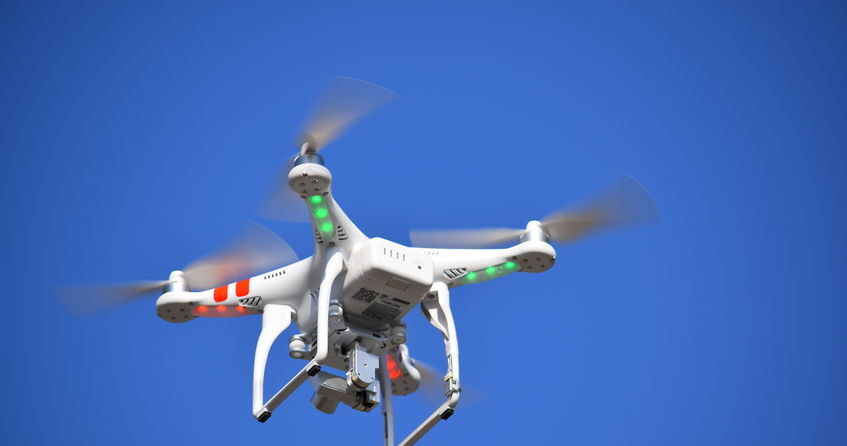 FAA che zapobiec dronom koło lotnisk /123RF/PICSEL