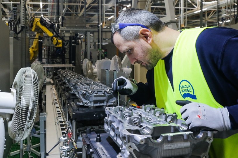 Fabryka Opel Manufacturing Poland w Tychach należąca do Grupy PSA produkuje silniki Puretech /Getty Images