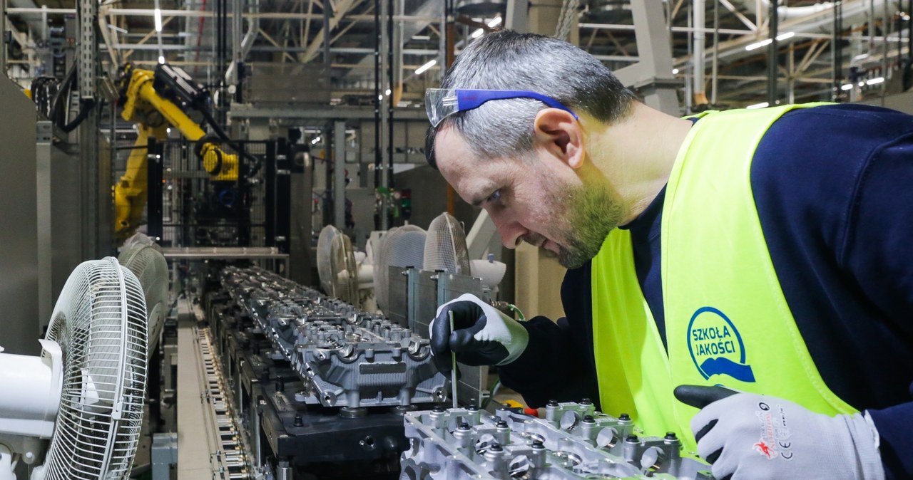 Fabryka Opel Manufacturing Poland w Tychach należąca do Grupy PSA produkuje silniki Puretech