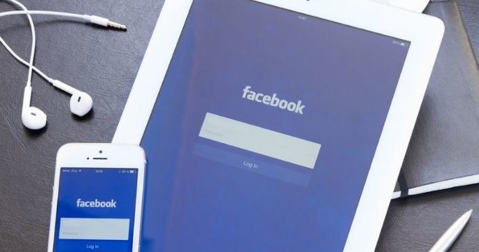 Facebook chce utrudnić podszywanie się pod innych użytkowników /123RF/PICSEL