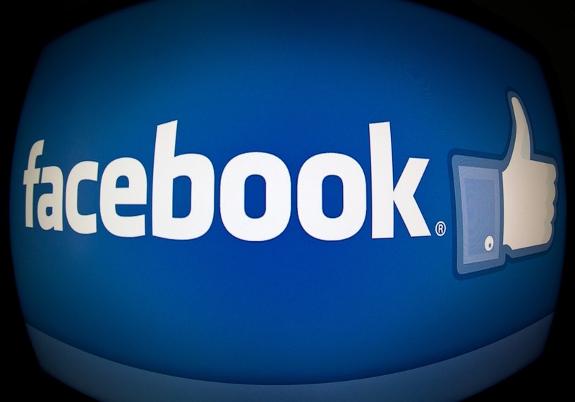 Facebook istnieje w internecie już od 10 lat. /AFP