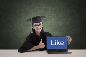 Facebook już nie taki popularny wśród nastolatków
