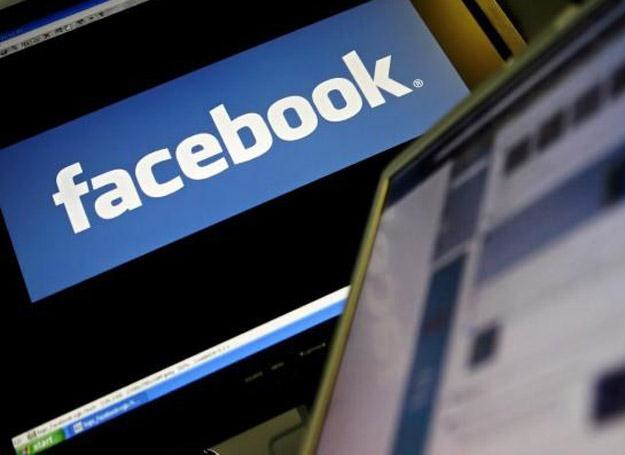 Facebook prowadzi podejrzaną politykę wobec użytkowników /AFP