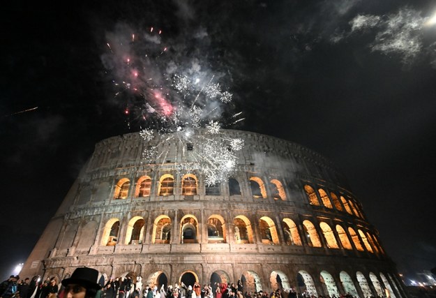Fajerwerki przy Koloseum /Alberto Lingria /East News
