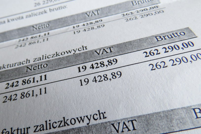 VAT invoice; Fig. Illustration / Tomasz Kawka / Eastern News