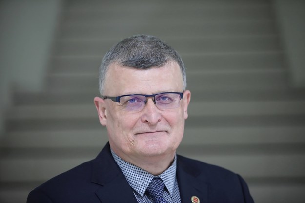 "Fala będzie miała inny przebieg, szczególnie w regionach, gdzie jest najwięcej zaszczepionych osób" – wyjaśnił dr Paweł Grzesiowski. / 	Leszek Szymański    /PAP