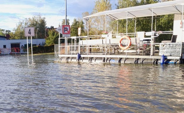 Fala powodziowa łaskawa dla Kostrzyna nad Odrą. "Sytuacja pod kontrolą"