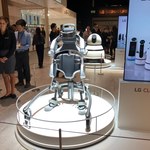 Fala robotów LG na targach IFA 2018