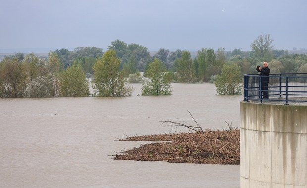 Fala wezbraniowa na Odrze zbliża się do Opola