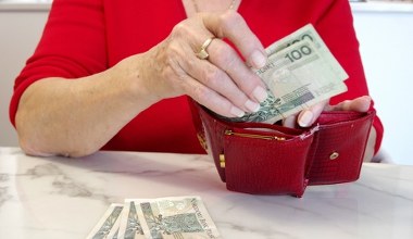 Fala zwolnień i wyhamowanie wzrostu płac. Tak źle w Polsce dawno nie było