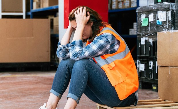 Fala zwolnień w Polsce. Oto najbardziej zagrożone branże