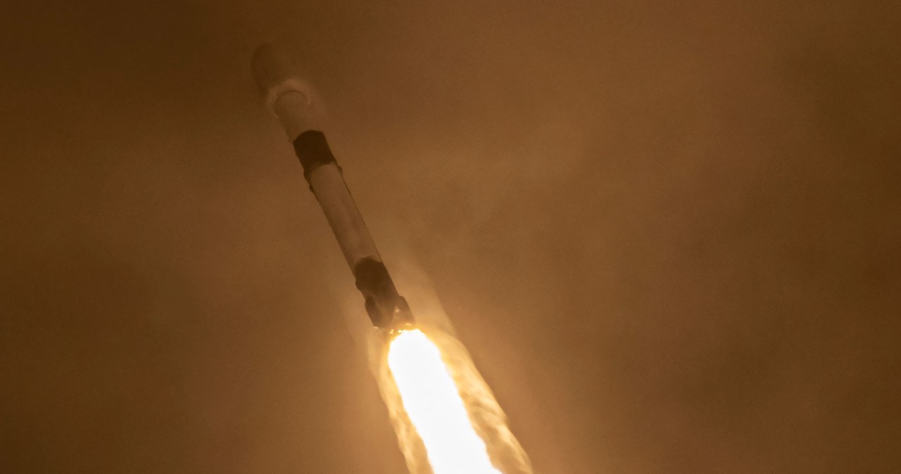 Falcon 9 firmy SpaceX w trakcie startu z 4 stycznia 2024 r. /SpaceX /materiały prasowe