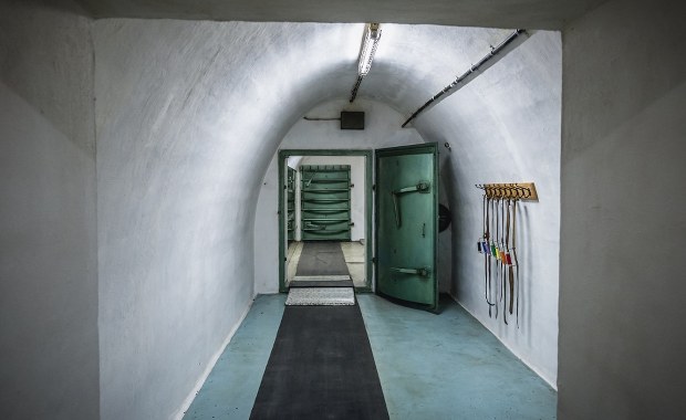 Falstart rządowej aplikacji "Gdzie się ukryć"