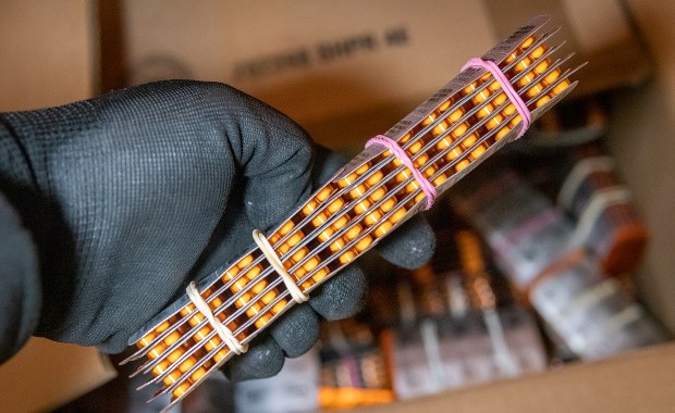 Fałszowali produkty koncernów farmaceutycznych. Kilkadziesiąt milionów "leków" trafiło do Polski