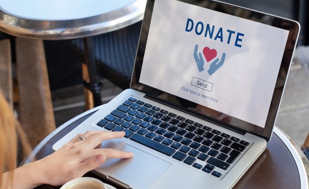 Fałszywe fundacje wyłudzały pieniądze. Gigantyczne oszustwo na zbiórkach