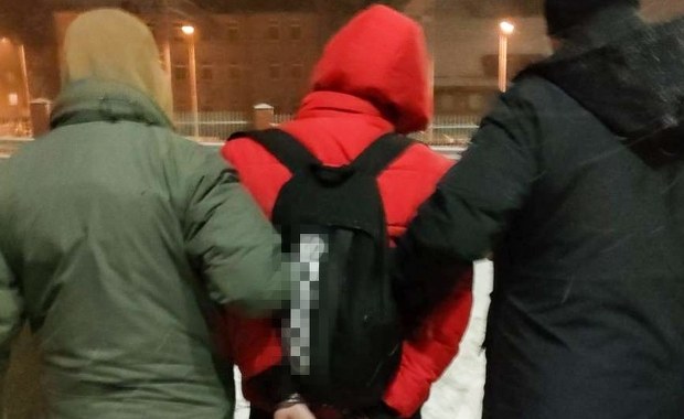 Fałszywy makler i 10 tys. kart SIM. Policja rozbiła gang