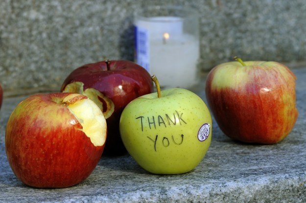 Fani Apple nigdy nie zapomną o Steve Jobsie /AFP