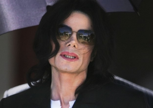 Fani chcą uprzątnąć grób  Michaela Jacksona fot. Christina Barany /Getty Images/Flash Press Media
