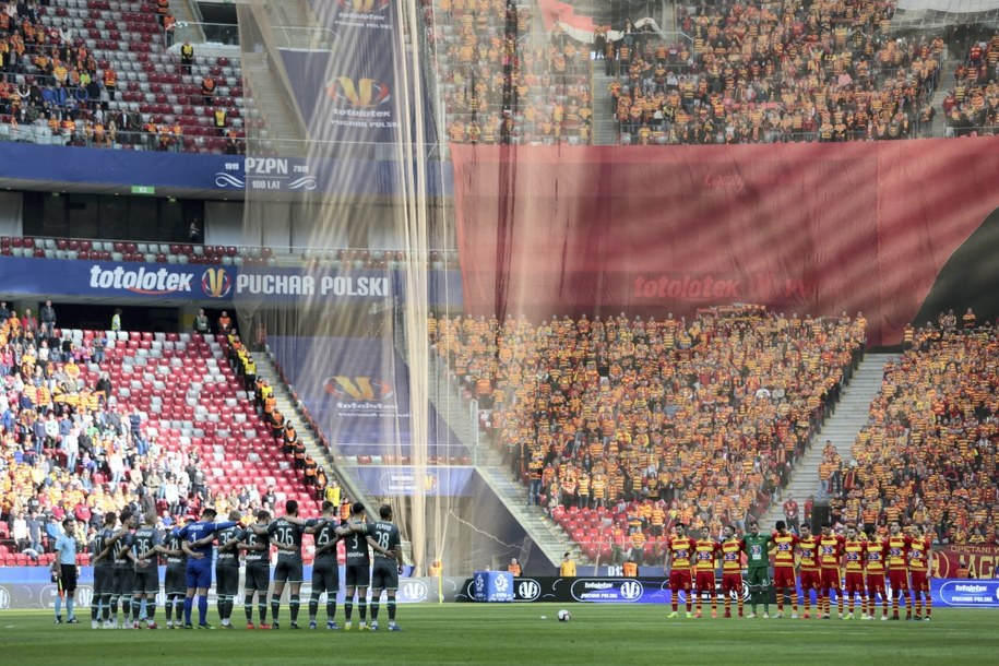 Fani Lechii zaniechali dopingu, ponieważ część kibiców nie weszła na stadion /Leszek Szymański /PAP