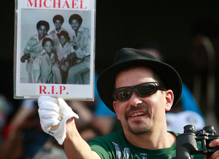 Fani Michaela Jacksona na całym świecie wspominają swojego idola - fot. Scott Olson /Getty Images/Flash Press Media