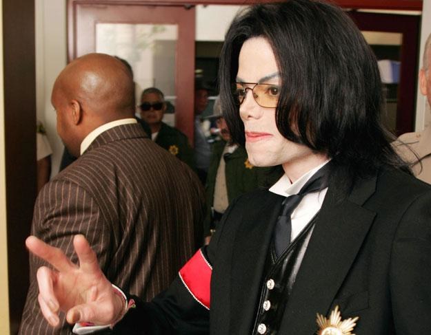 Fani próbują osobiście złożyć hołd Michaelowi Jacksonowi fot. Pool /Getty Images/Flash Press Media