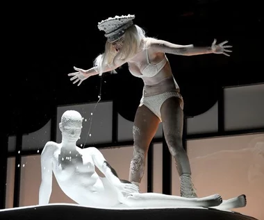 Fani wściekli na Lady GaGa