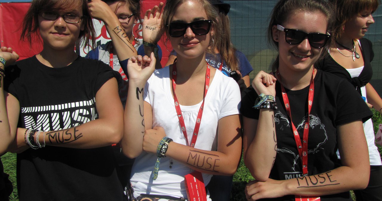 Fani zespołu Muse czekają na koncert