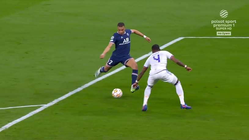 Fantastyczny gol Kyliana Mbappe w meczu Real Madryt – Paris Saint-Germain. WIDEO (Polsat Sport)