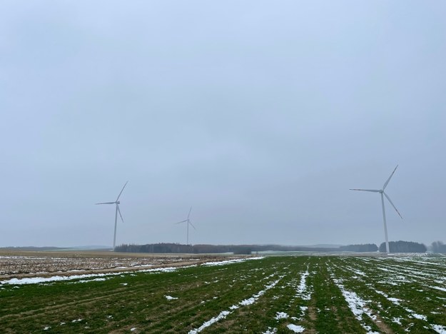 Farma wiatrowa w gminie Stupsk w województwie mazowieckim /Maciej Sztykiel /RMF FM
