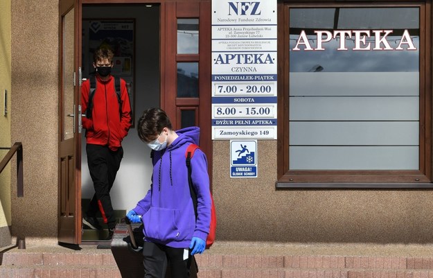 Farmaceuci chcą się przygotować na jesienną epidemię grypy i przeziębień /Wojtek Jargiło /PAP