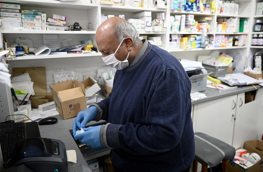 Farmaceuta w Londynie /NEIL HALL /PAP/EPA