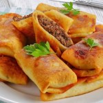 Farsz do naleśników z mięsem już dłużej nie będzie suchy. Dodaj jeden składnik