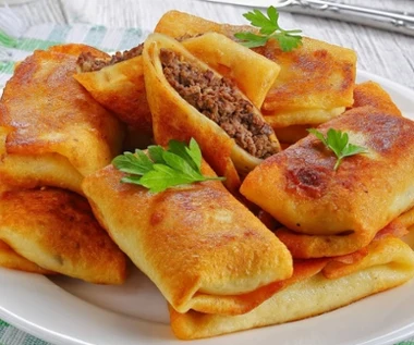 Farsz do naleśników z mięsem już dłużej nie będzie suchy. Dodaj jeden składnik