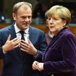 ​"FAS": Ostry spór między Tuskiem a Merkel. "Maszerują w przeciwnych kierunkach"