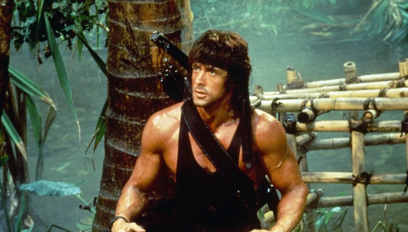 Fatalne recenzje i łzy widzów. Tego nie wiecie o "Rambo II"