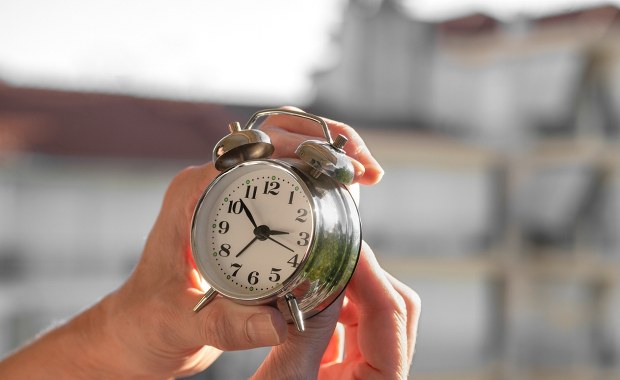 Fatalne skutki zmiany czasu. Temu można byłoby zapobiec