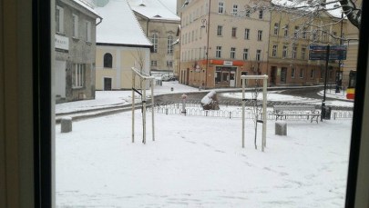 Fatalne warunki do jazdy na Dolnym Śląsku. Wypadek autobusu z dziećmi