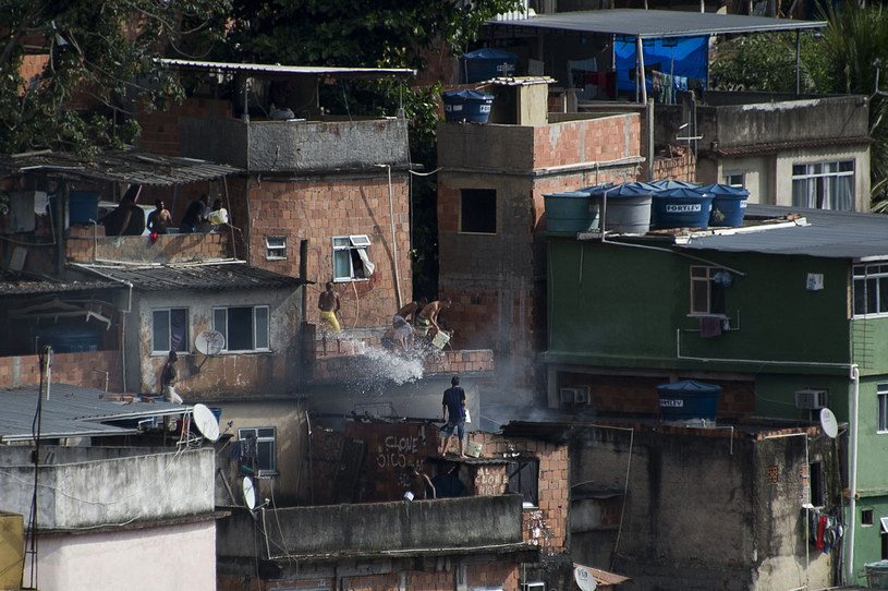 Starcia Z Policja W Rio De Janeiro Wydarzenia W Interia Pl