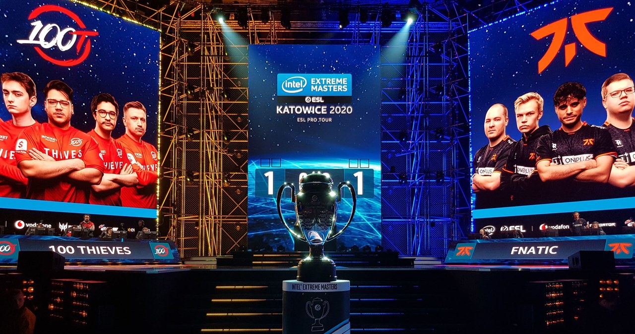 Faza pucharowa Intel Extreme Masters po raz pierwszy bez publiczności /Patryk Głowacki /ESPORTER