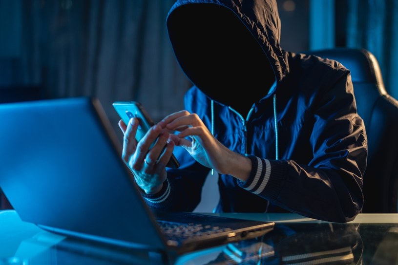 FBI: Do szantażu wykorzystują zdjęcia z mediów społecznościowych i deepfake