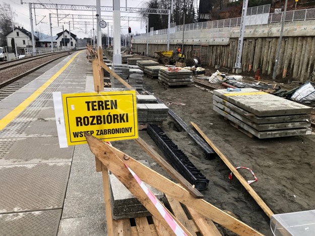 Felerny peron na dworcu w Zakopanem /Maciej Pałahicki /RMF24