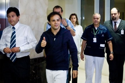 Felipe Massa wraca do zdrowia. /AFP