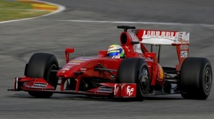 Felipe Massa wraca na tor /AFP