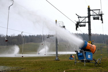 Ferie dla wszystkich w jednym czasie. Samorządowcy mówią o "klęsce finansowej"