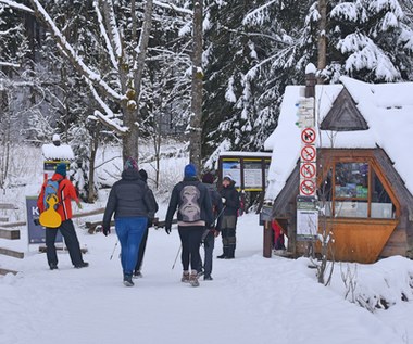 Ferie zimowe 2022. TOPR ostrzega przed wycieczkami w góry