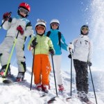 Ferie zimowe coraz bliżej. Te zasady warto znać przed wyjazdem