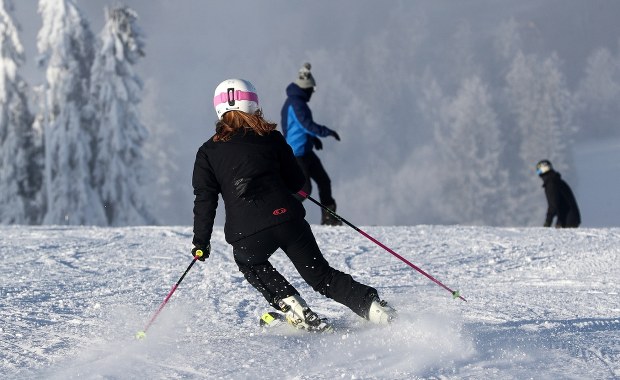 Ferie zimowe światełkiem w tunelu dla powodzian