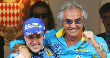 Fernando Alonso i Flavio Briatore /AFP